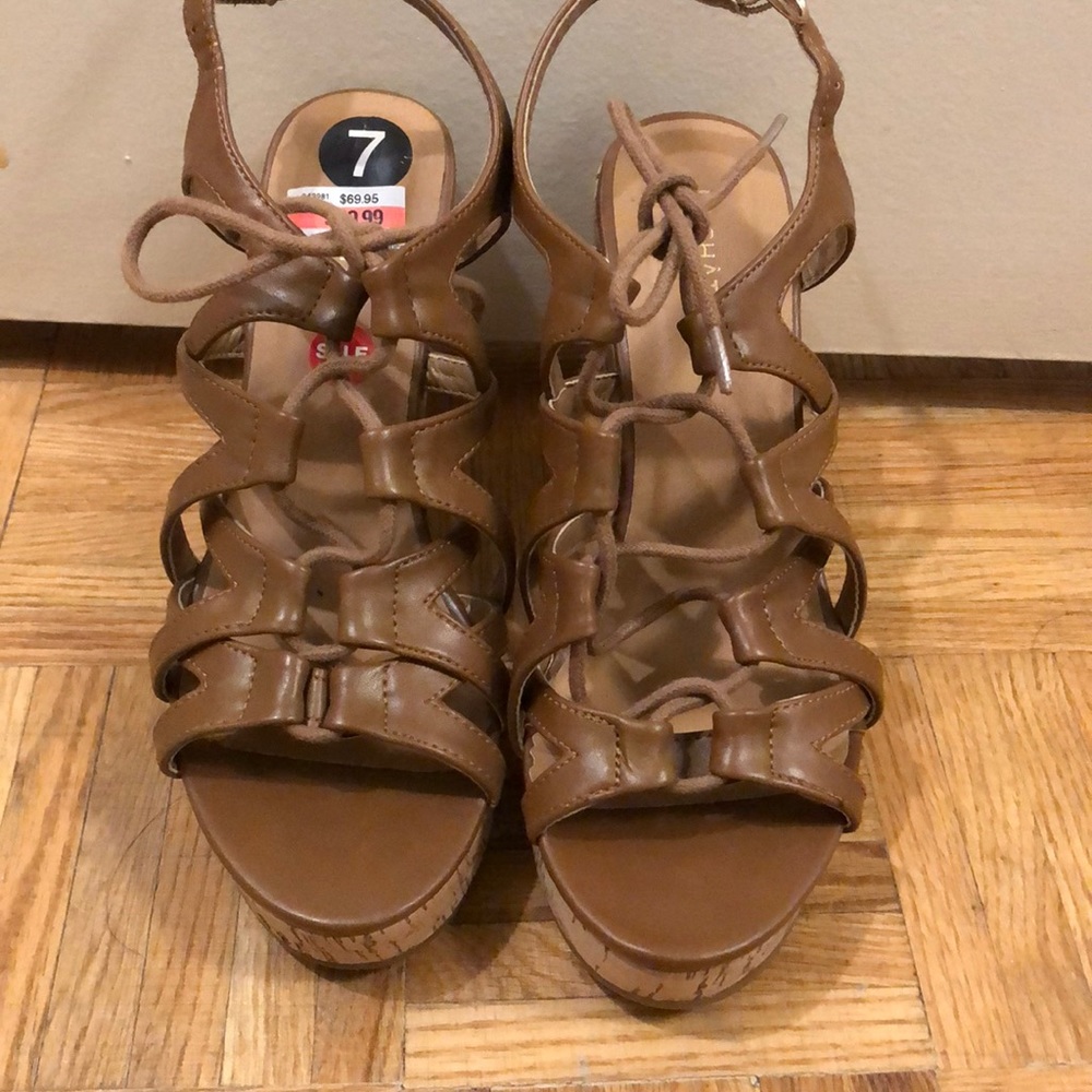 🤎 LE CHATEAU Brand new Cork heeled Sandals.